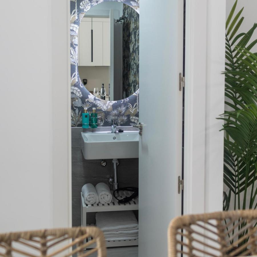 Lovely Suites Tarifa, Estudio A Estrenar En El Centro Y Muy Cerca De La Playa Exteriör bild